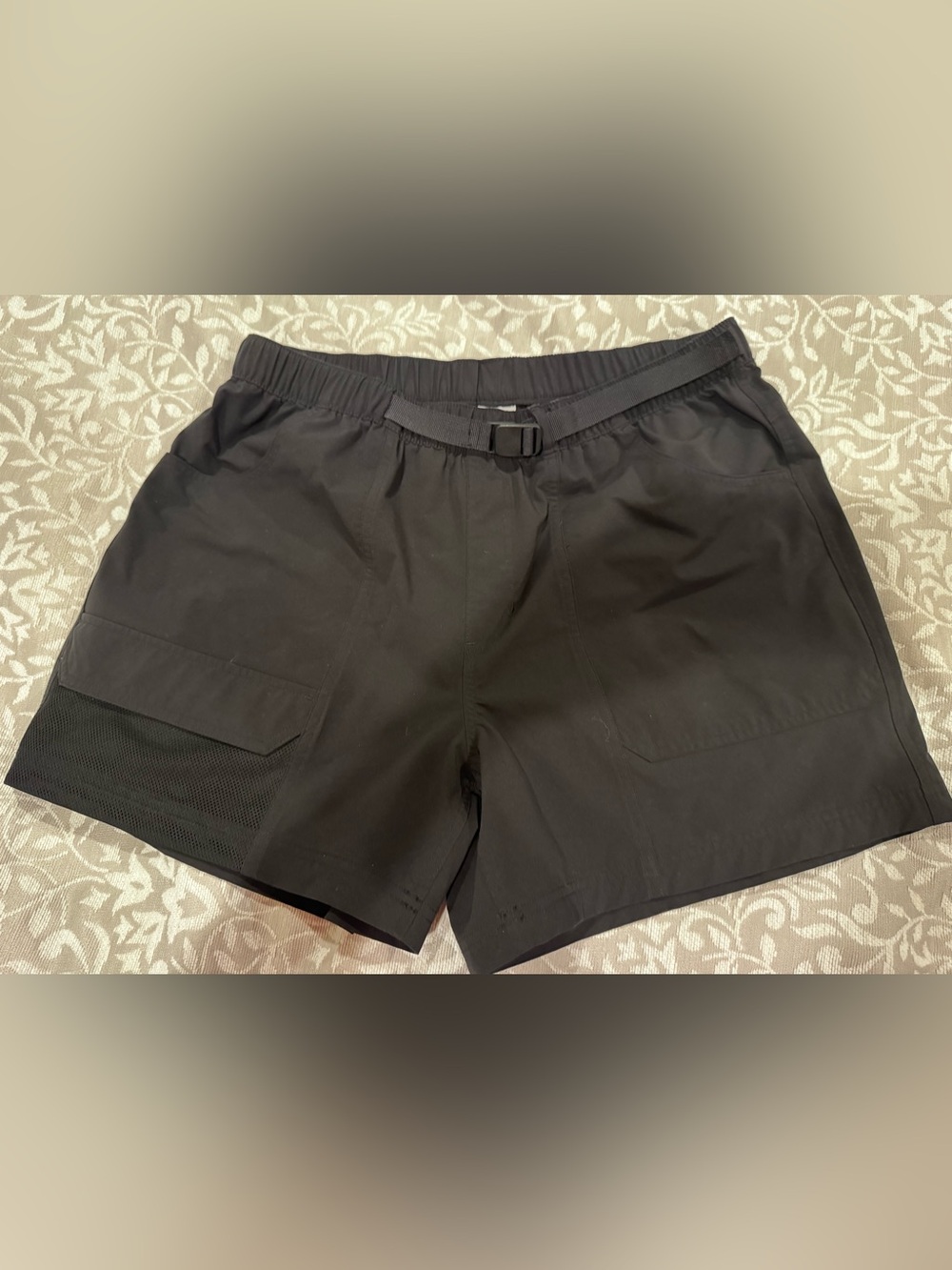 Avia Black Cargo Performance Shorts-Woman’s- NWOT